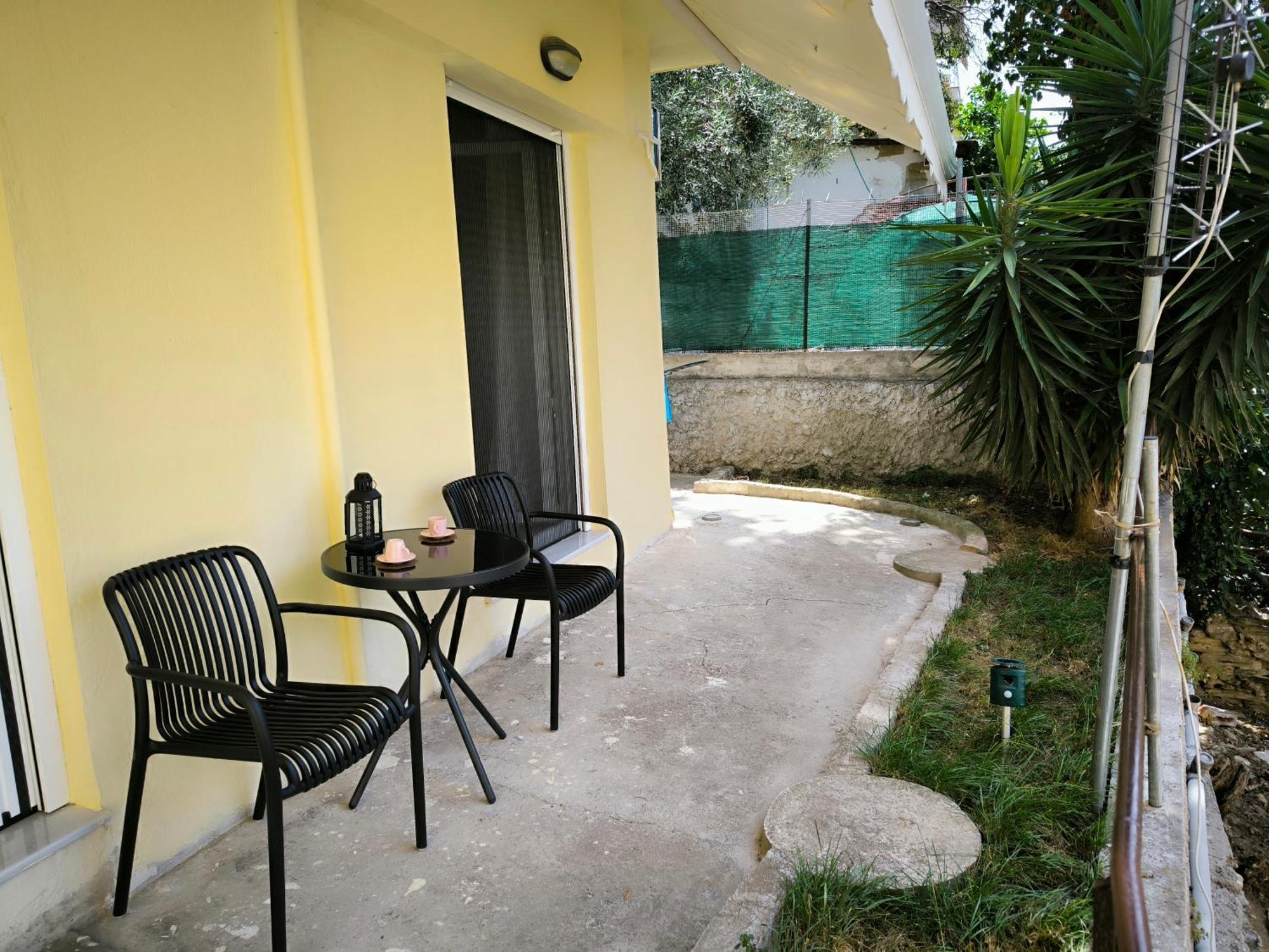 Port View, Veranda, 80 Sqm, Spacious Place For 6 Tesalónica Exterior foto