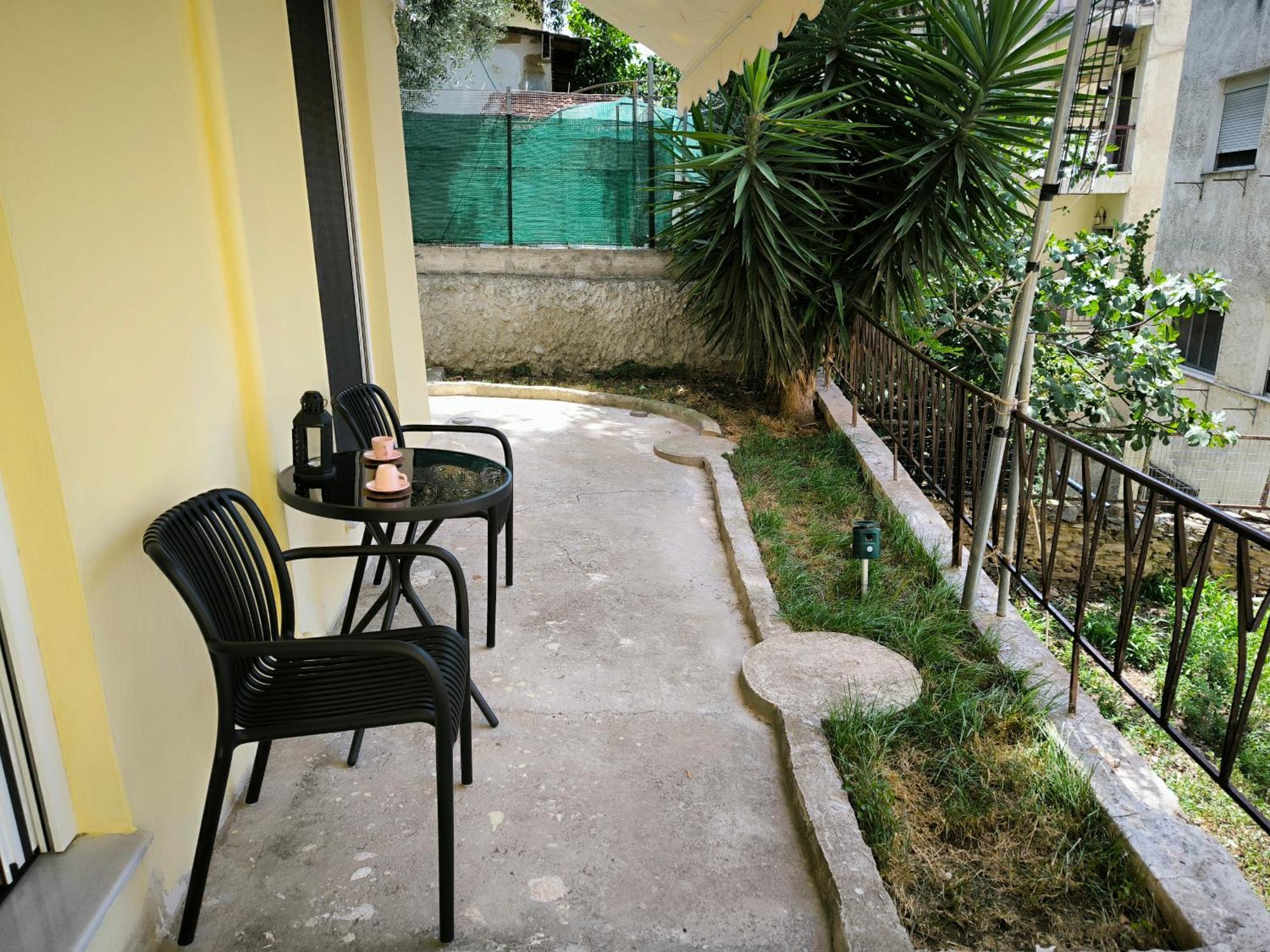 Port View, Veranda, 80 Sqm, Spacious Place For 6 Tesalónica Exterior foto